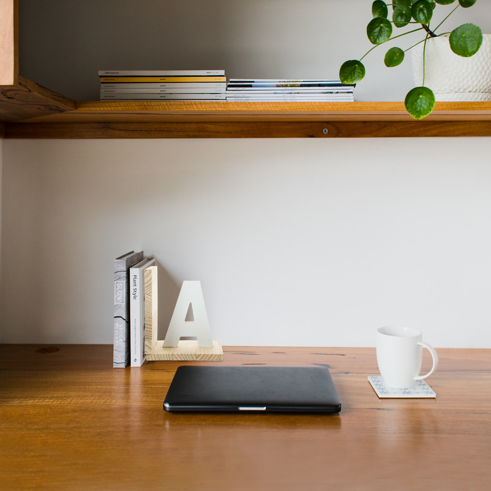 Home Office Bookshelves - 木製ブックエンド デスク用読書本ホルダー シェルフオーガナイザー エレガントなA字型デザイン 滑り止めパッド ホームオフィス書斎装飾品
